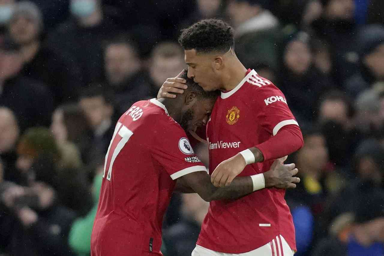 Manchester United beat Chelsea 3-2 thanks to Chris Smalling goal